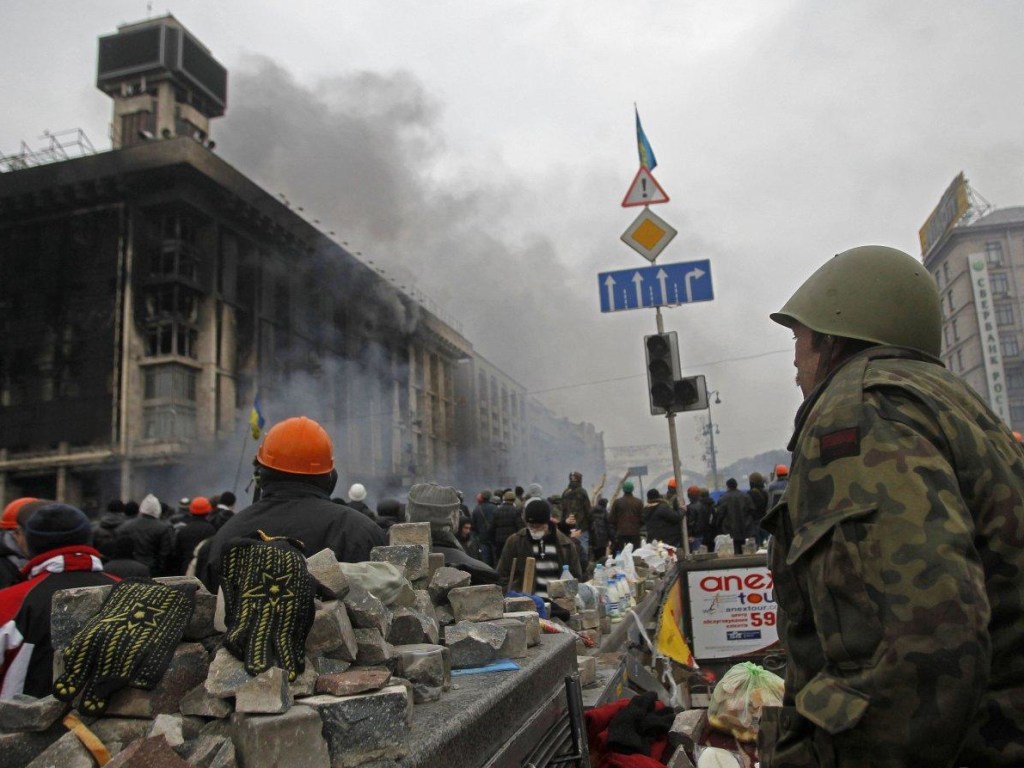 Прокуратура прекратила досудебное расследование дел Майдана