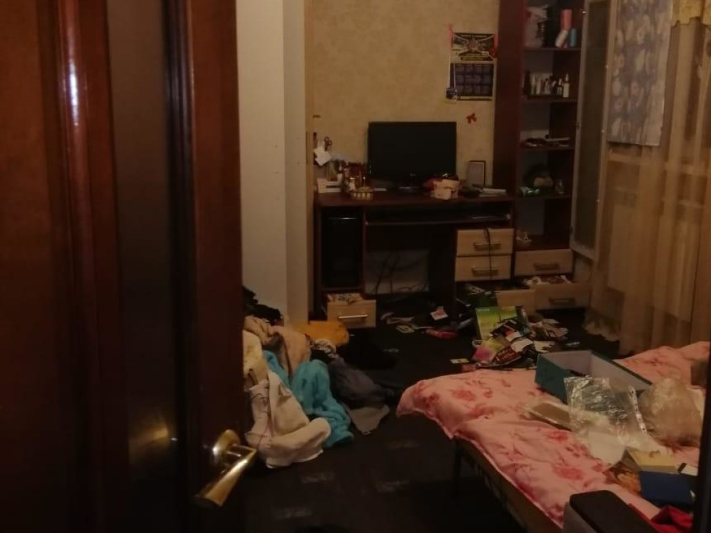 На Харьковщине ищут грабителей, забравших у студентки деньги и золотую цепочку (ФОТО)