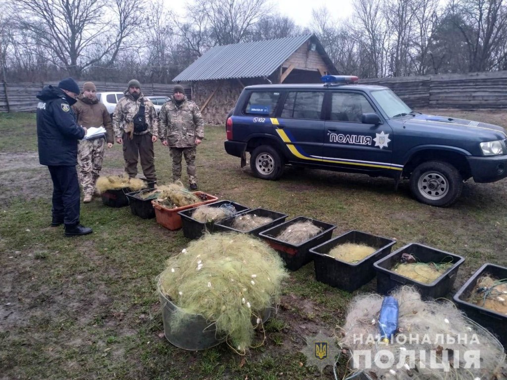 В Чернобыльской зоне задержали браконьеров-рецидивистов с уловом на 50 тысяч гривен (ФОТО)