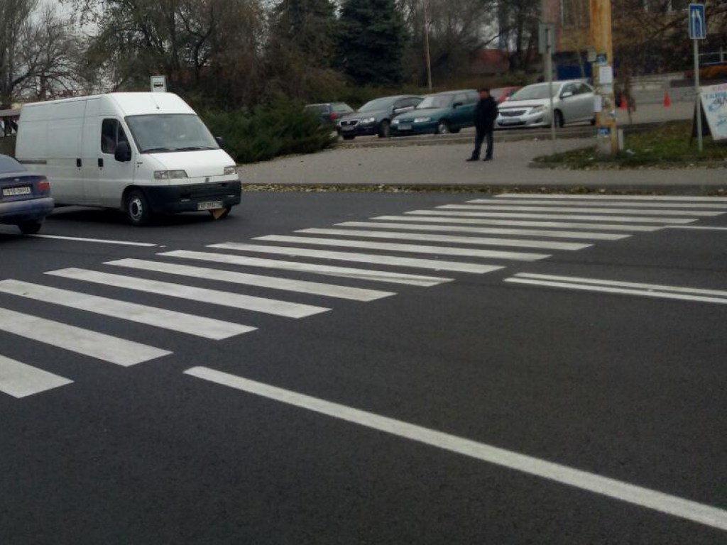 В Мелитополе на «зебре» водитель легковушки сбил 10-летнюю школьницу