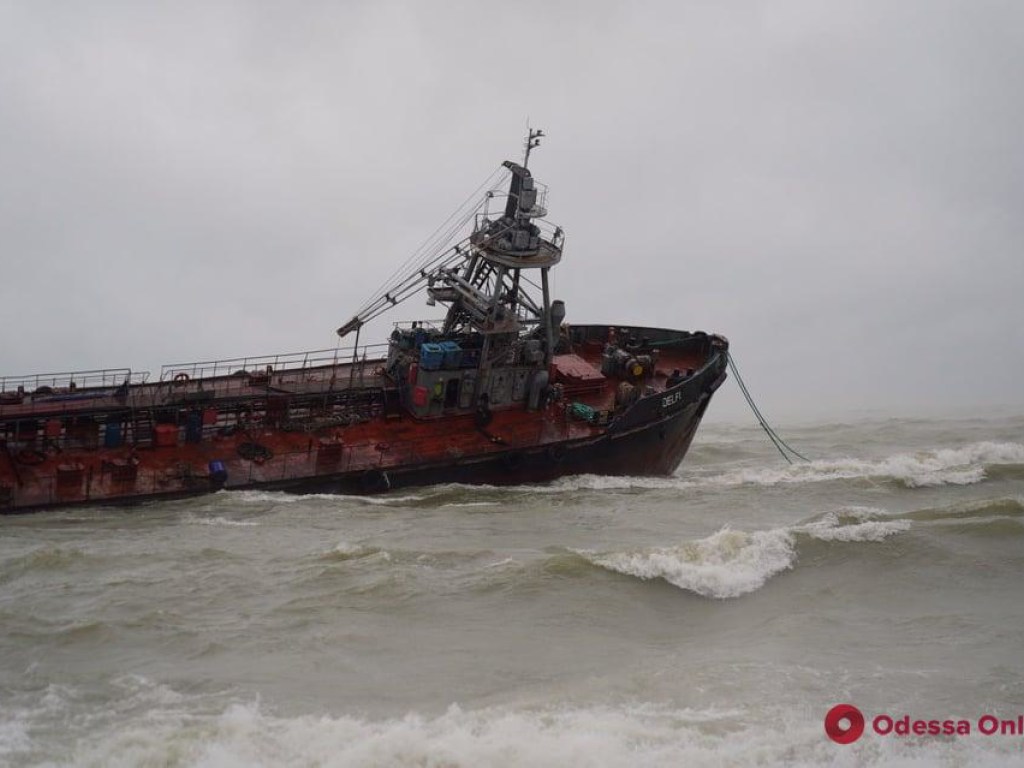 Крушение танкера возле Одессы: Опубликовано видео ЧП