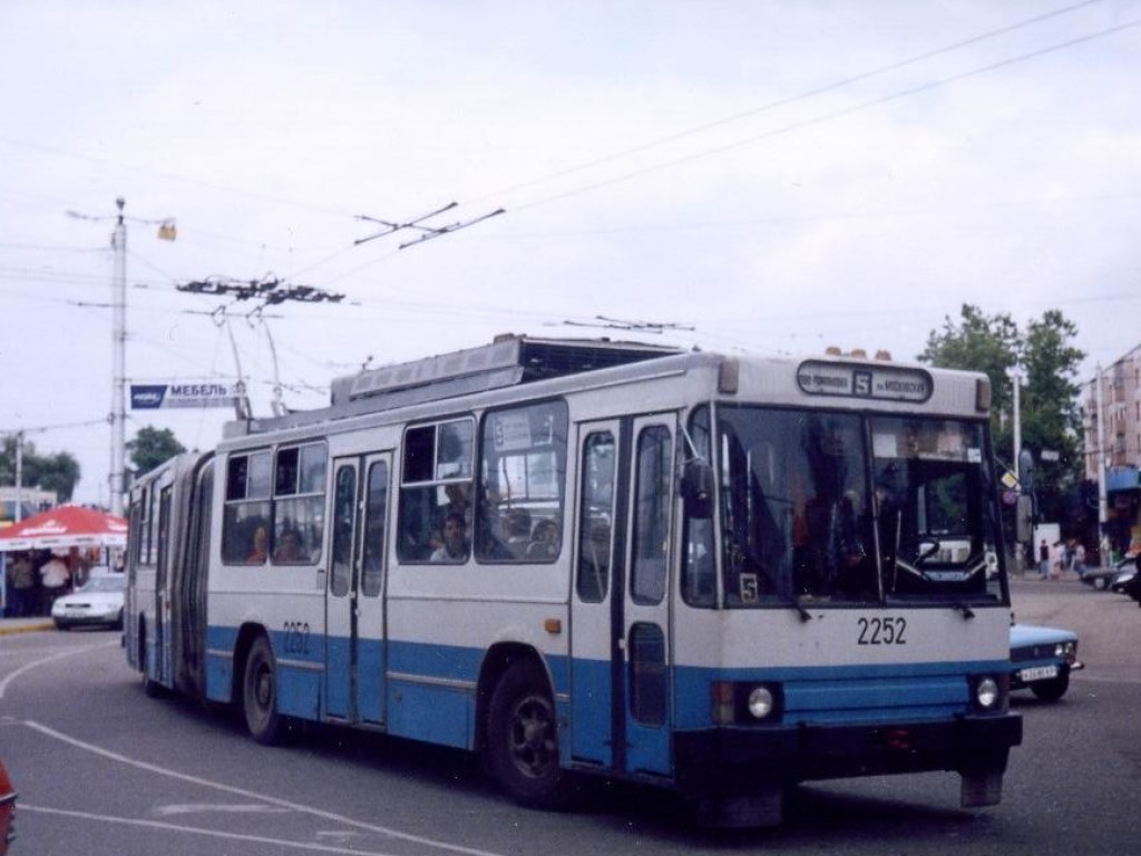 В Сумах из-за аварии на линии остановились троллейбусы