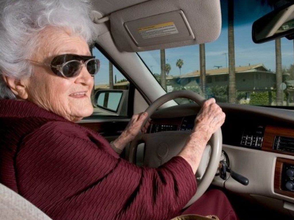 77-летней пенсионерке из Италии удалось более 50 лет управлять авто без прав