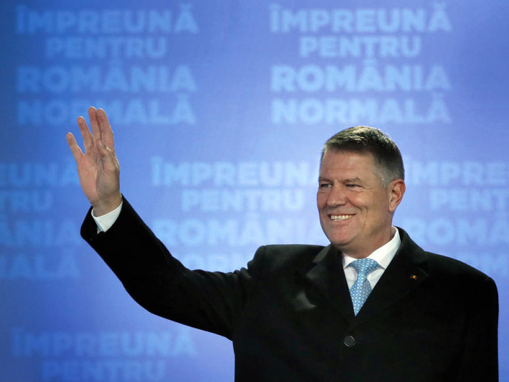 На выборах в Румынии победил действующий президент