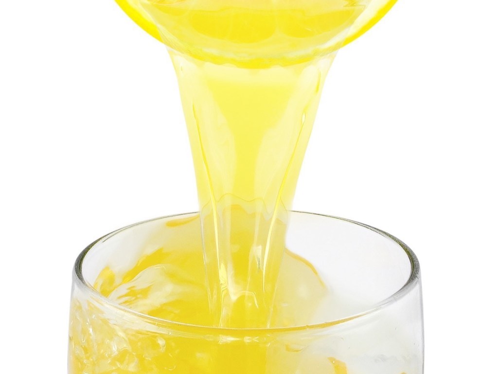 Лимонный сок полезен не всем людям – врачи