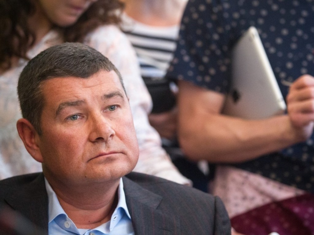Беглый экс-депутат Онищенко намерен вернутся в Украину в декабре
