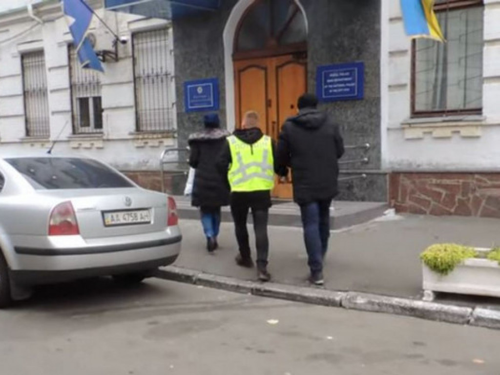 Задержание 41-летнего педофила в Киеве: полиция обнародовала переписку мужчины с девочкой  