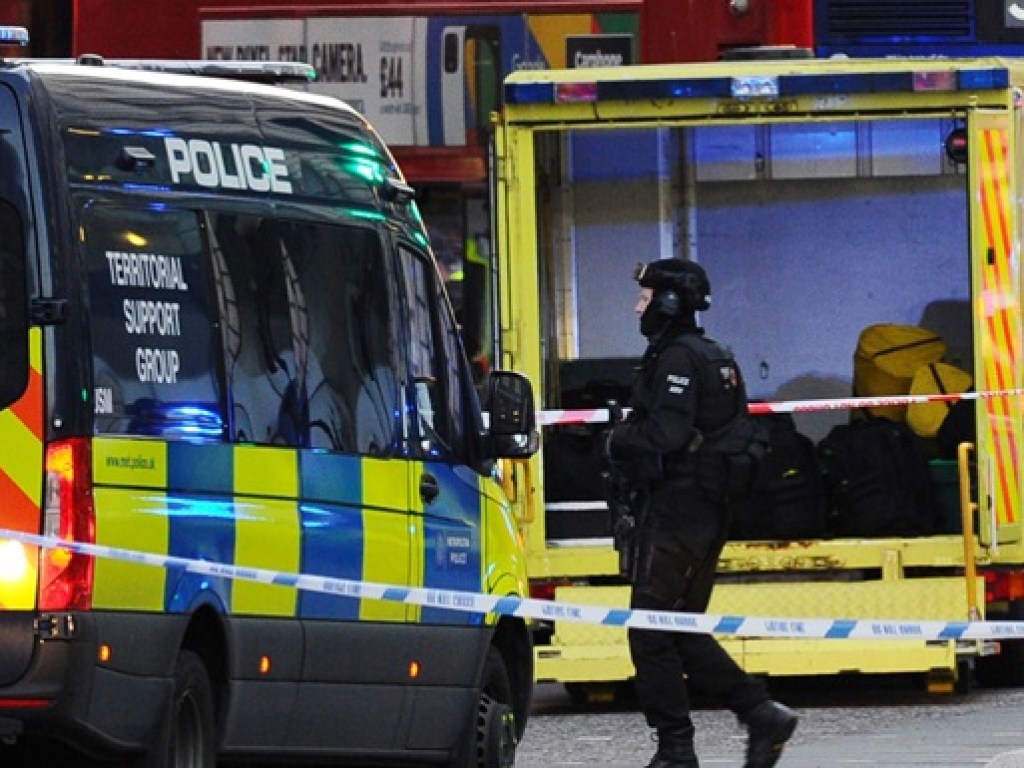Теракт в Лондоне: число жертв увеличилось до 2
