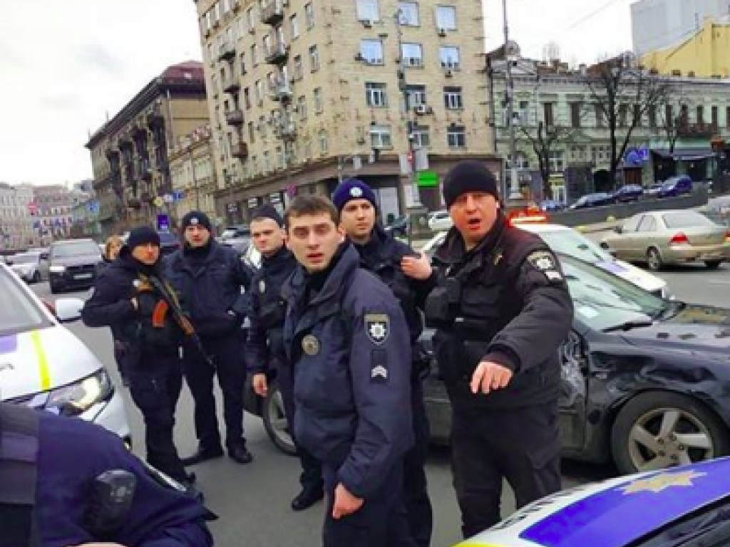 Масштабное ДТП с 12 автомобилями в центре Киева: стали известны подробности аварии (ФОТО)