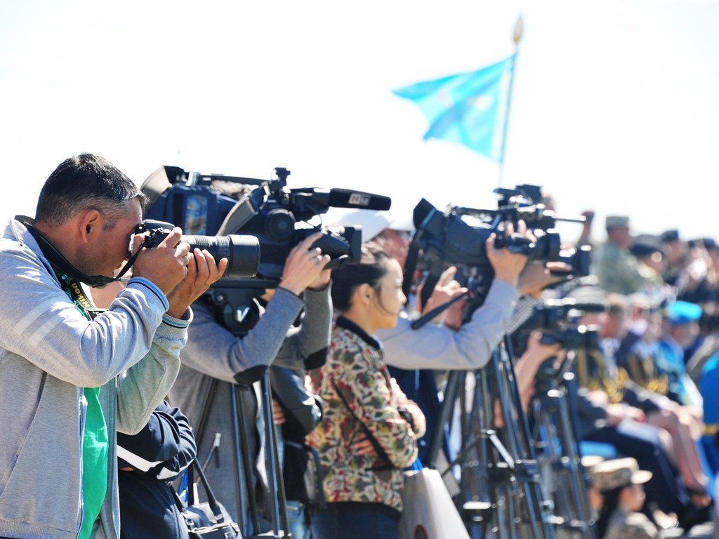 До конца войны: Министр Бородянский прокомментировал новый закон о медиа