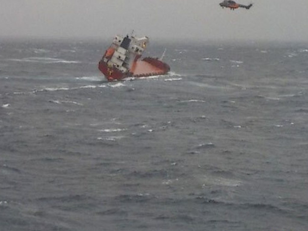 В Эгейском море терпит бедствие судно с украинцами на борту