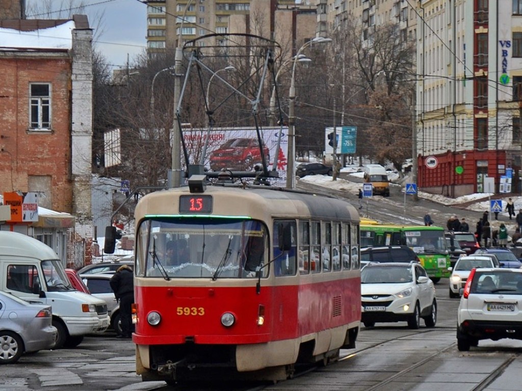 В Киеве сокращают маршруты трамваев и троллейбусов