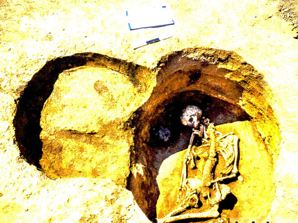 На Днепропетровщине нашли захоронения древних скифов (ФОТО)