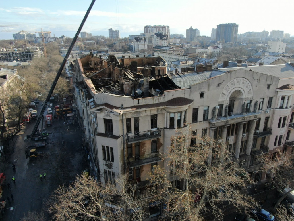 Пожар в колледже Одессы: у полиции появились подозреваемые