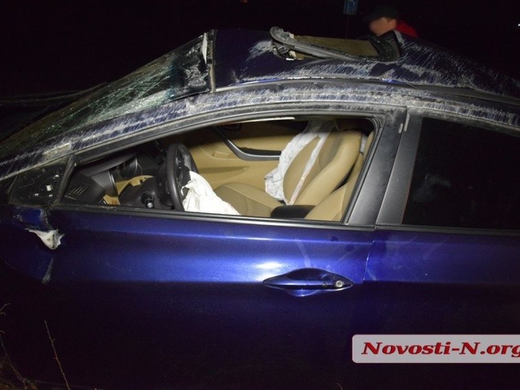 Под Николаевом перевернулось авто «Хюндай»: пострадавший пьяный водитель сбежал из больницы (ФОТО)
