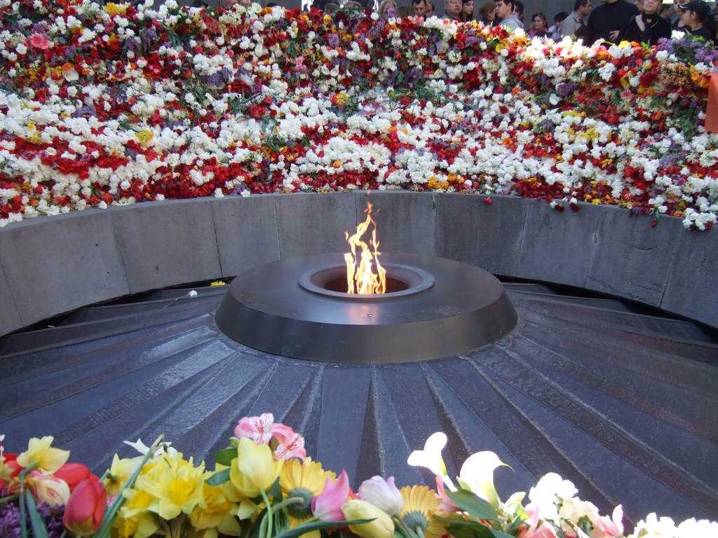 9 декабря &#8212; Международный день памяти жертв преступления геноцида, чествования их достоинства и предупреждения этого преступления