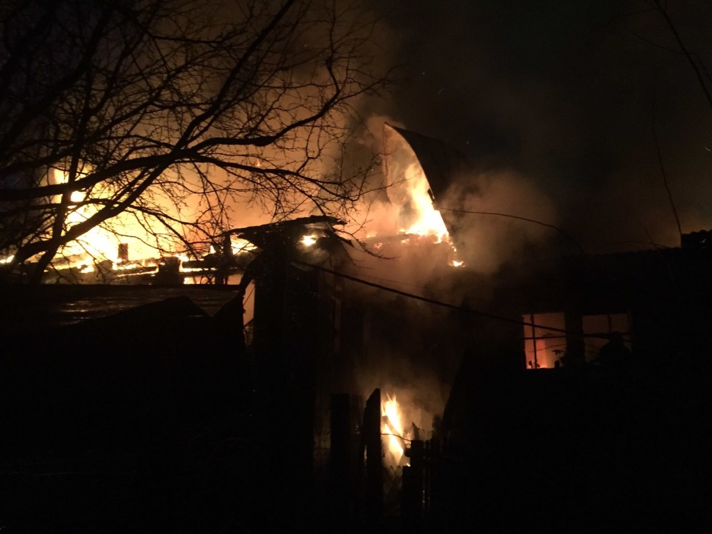 Под Киевом во время пожара в жилом доме погибла женщина