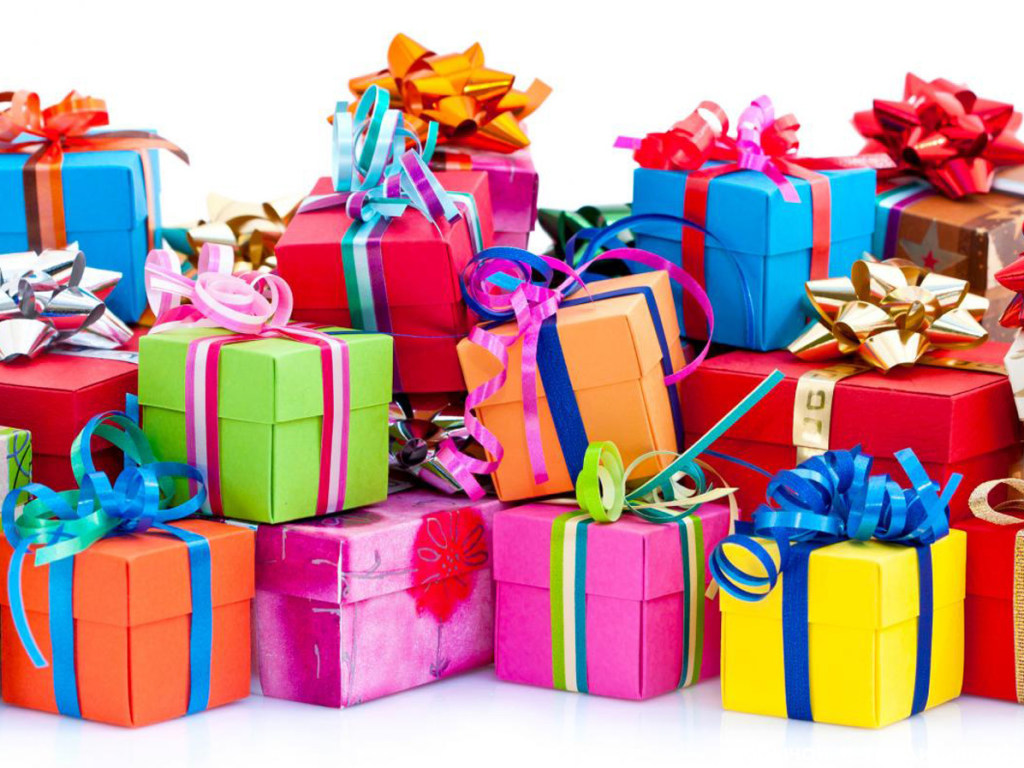 Эксперт назвал подарки, которые нельзя дарить знакомым и коллегам 
