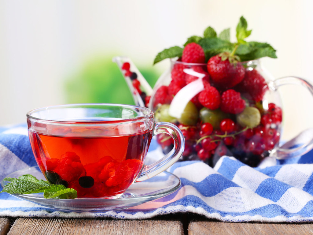 Врач: Горячий чай может ухудшить состояние при гриппе или простуде  