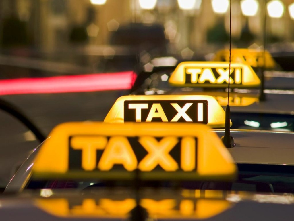 27-летний мужчина в Одессе украл автомобиль таксиста и продал