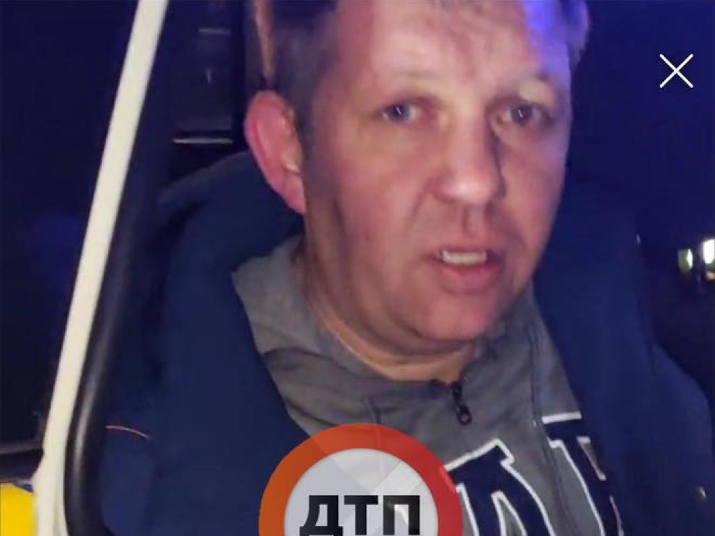 На Троещине в Киеве пьяный полковник в отставке разбил несколько авто (ФОТО)
