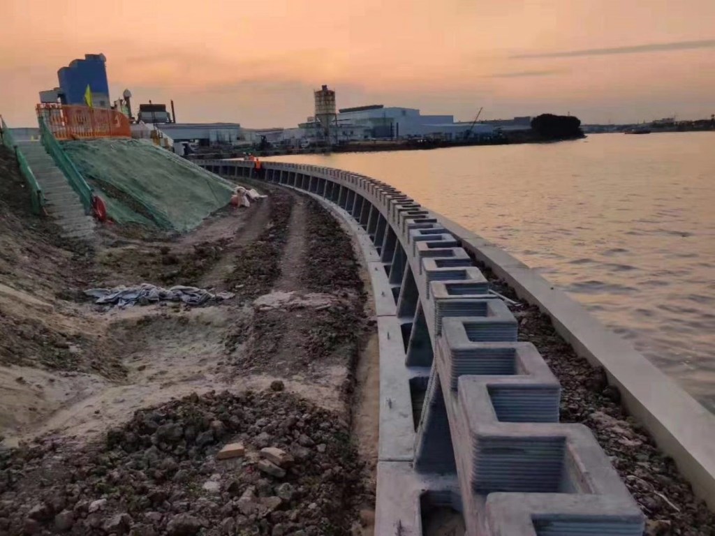 В Китае приступили к созданию 3D-стены для защиты от наводнения (ФОТО)
