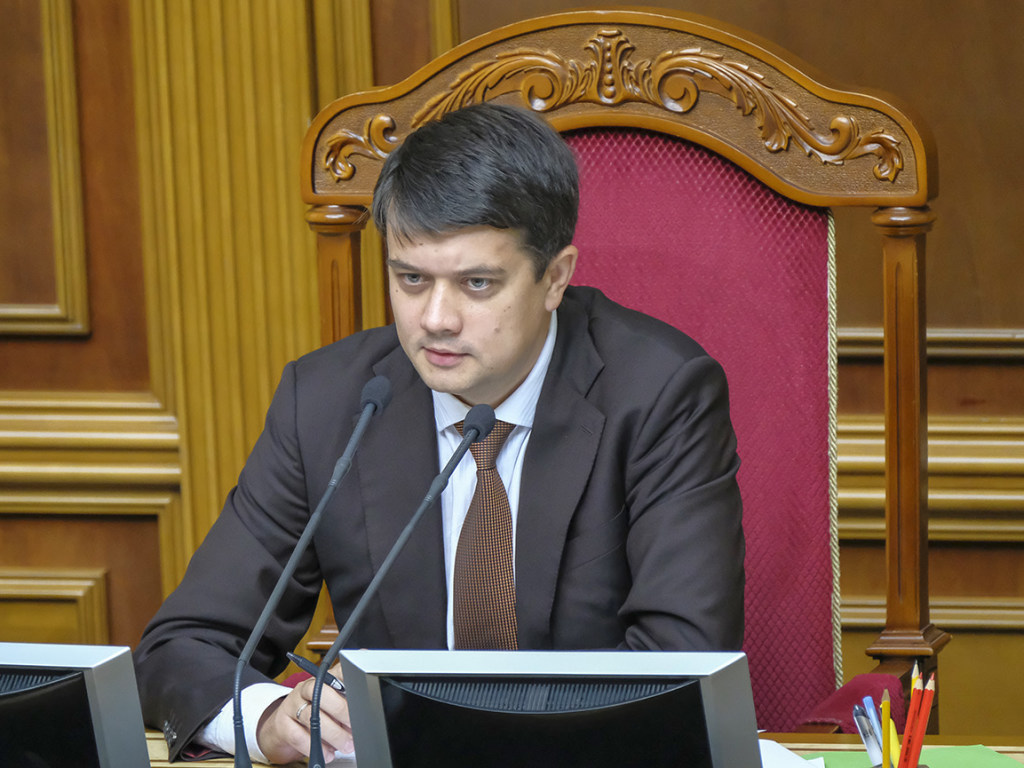 Разумков: Рада может изменить график работы в январе 2020 года