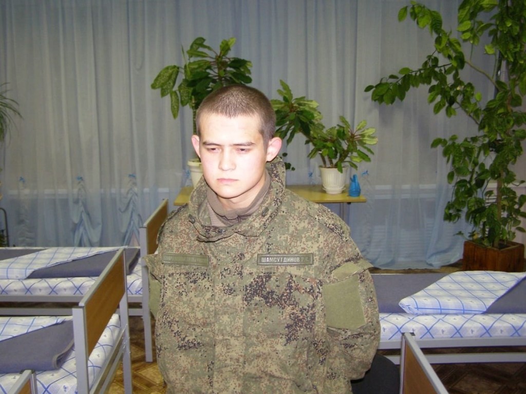 Массовое убийство в военной части РФ: солдата-стрелка стал потерпевшим в деле