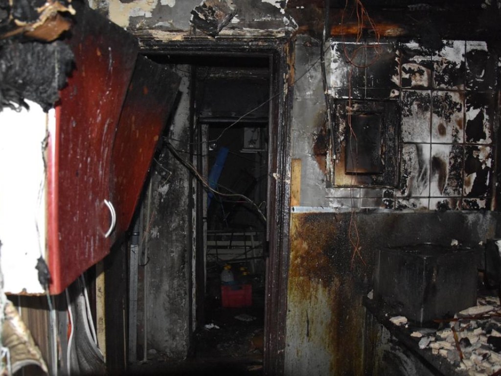 В Одессе горела фастфуд: огонь уничтожил кухню заведения (ФОТО)