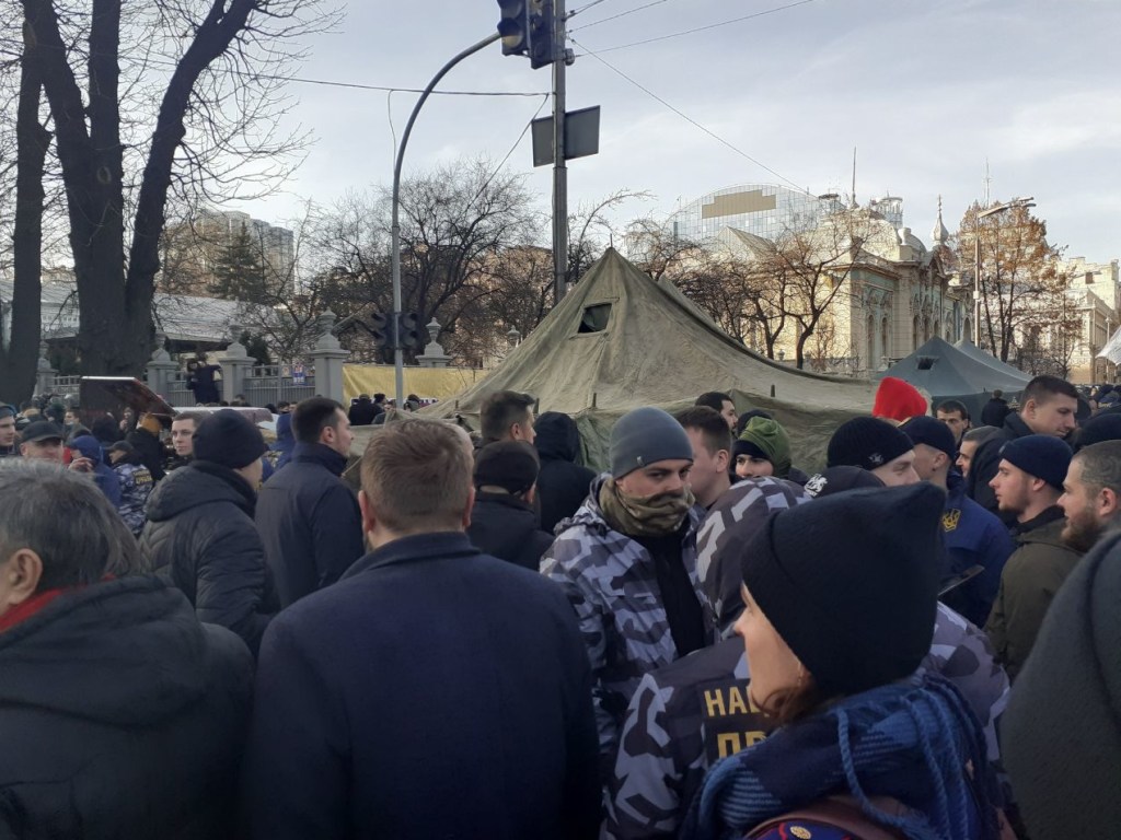 Зеленский отреагировал на протесты под Радой