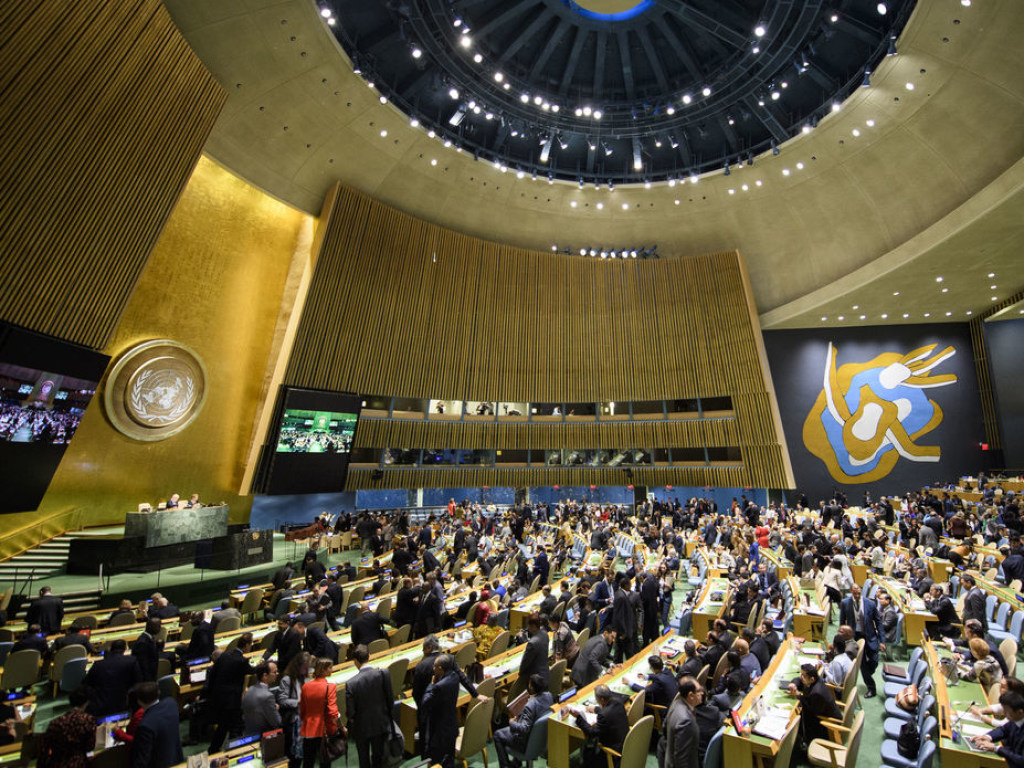 Генассамблея ООН приняла новую резолюцию по Крыму