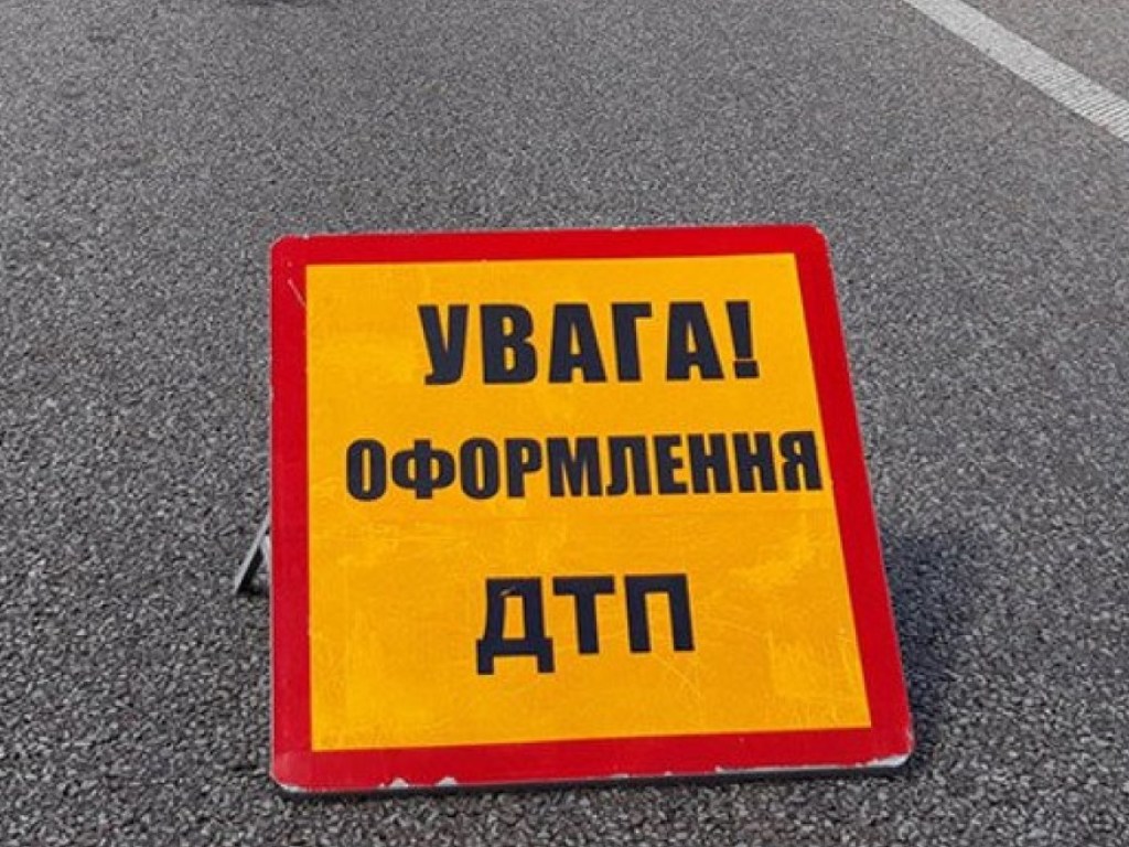 Жуткая авария под Черниговом: в смертельном ДТП погибли три человека