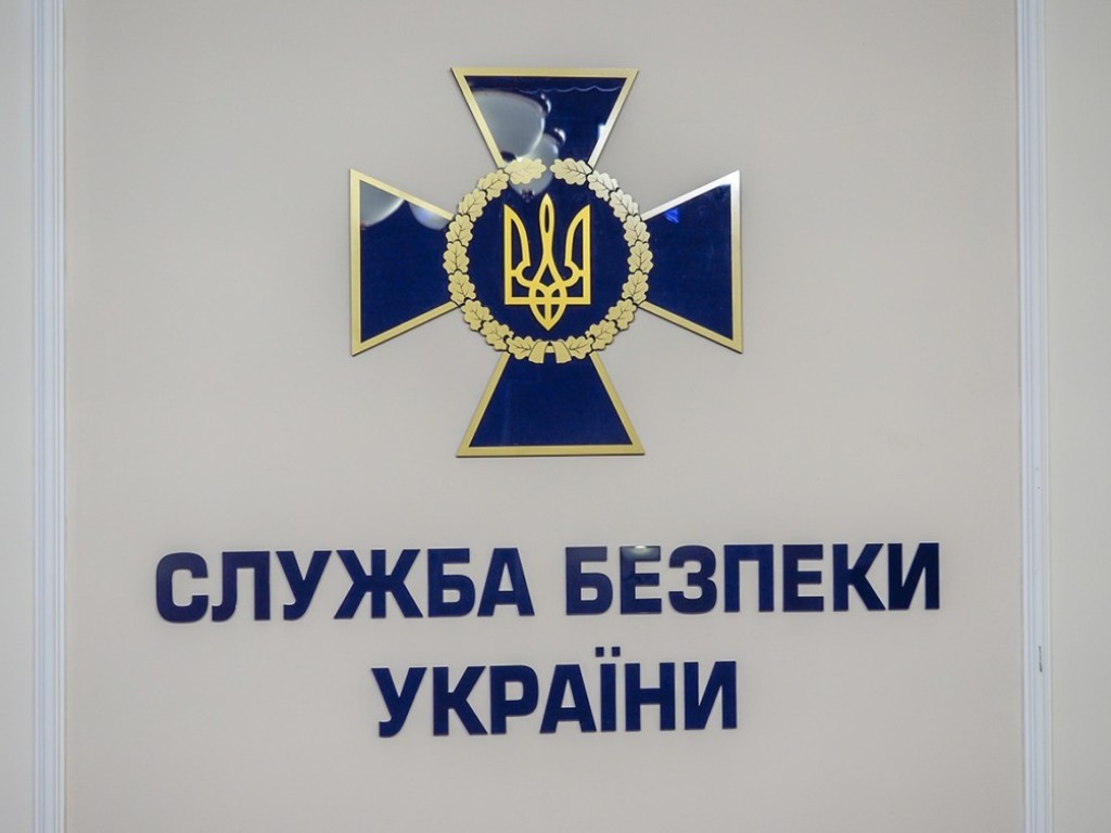 ГБР и СБУ проводят обыски в спортклубе Порошенко