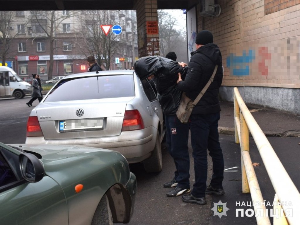 Успели «обнести» один дом: В Николаеве задержали квартирников-гастролеров из Одессы (ФОТО)
