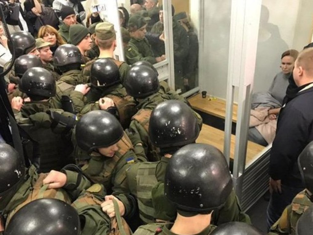 Дело Шеремета: силовики штурмовали зал суда из-за действий соратников Кузьменко