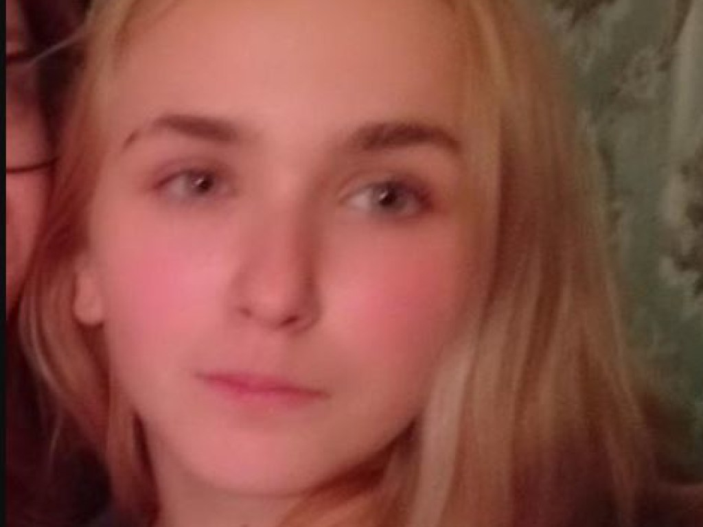 Поехала к отцу и исчезла: По пути из Николаева в Одессу пропала 13-летняя девочка (ФОТО)