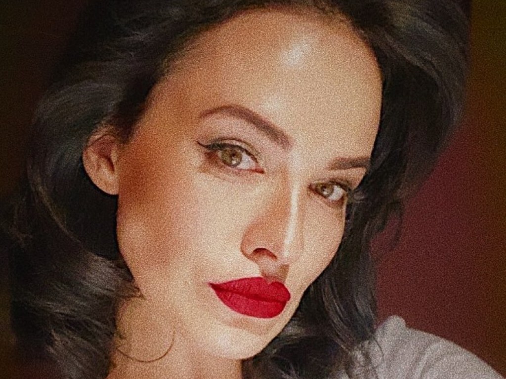 «Девочка»: Даша Астафьева без макияжа удивила сеть помолодевшим лицом (ФОТО)