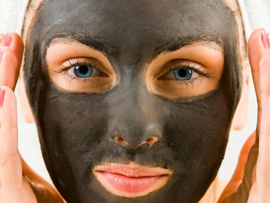 Ученые: Активированный уголь нельзя использовать в масках для лица
