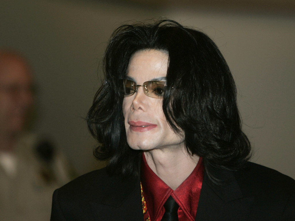 Раскрыты тайны пластических операций короля поп-музыки: в Сети опубликовали посмертное фото Майкла Джексона