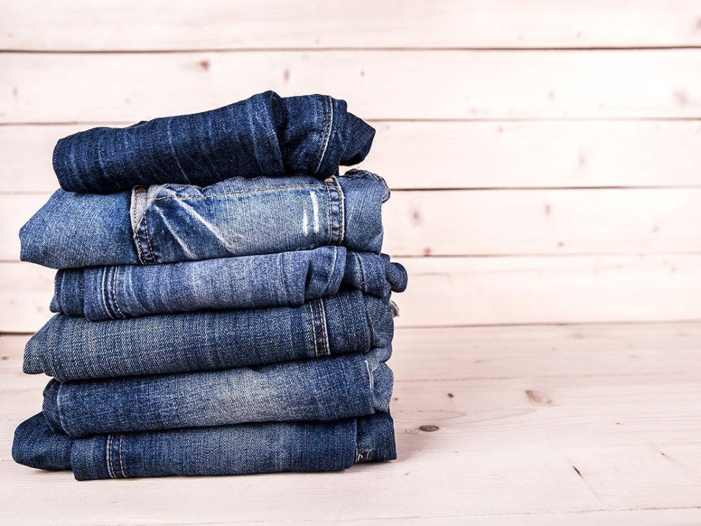 Украинский дизайнер представила джинсы, которые могут стать главным трендом 2020 года (ФОТО)