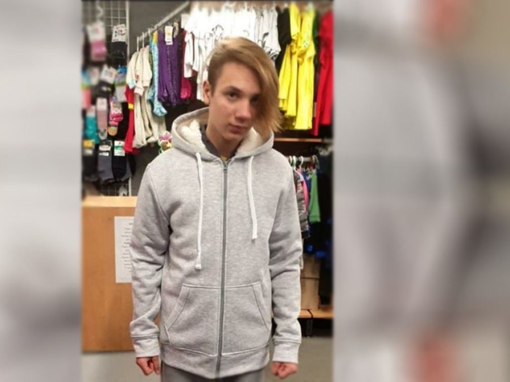 В Соломенском районе Киева пропал 15-летний подросток: был одет в красную куртку (ФОТО)