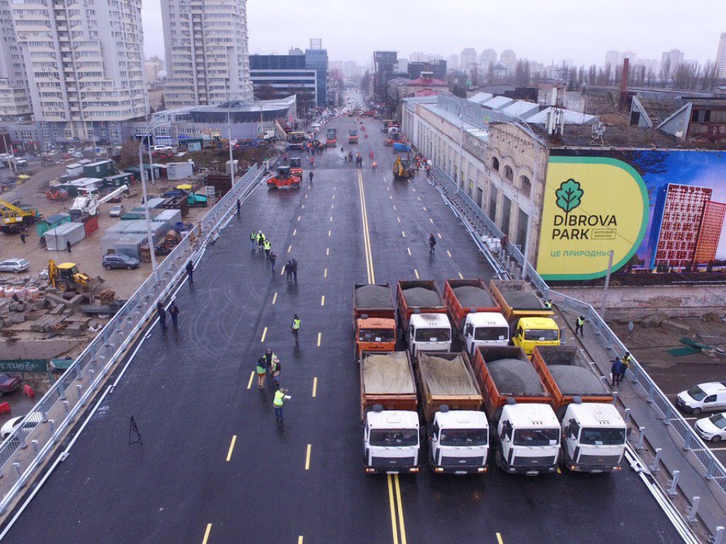 28 декабря Шулявский путепровод откроют для движения транспорта