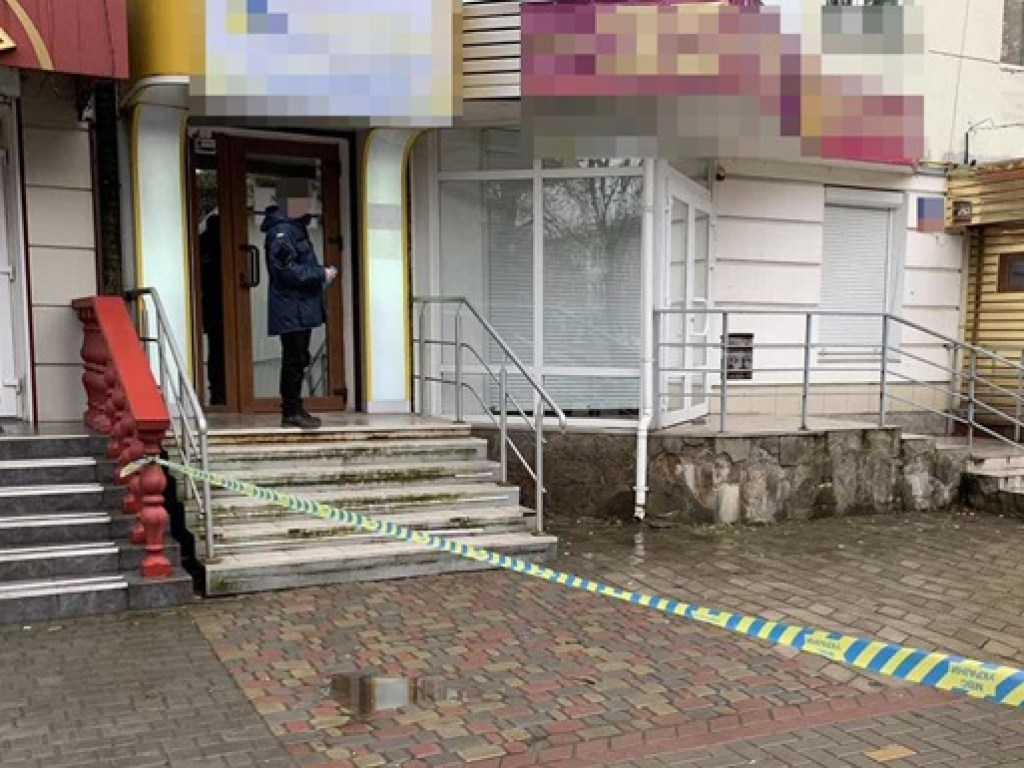 Стрельба в отделении почты в Луцке: есть пострадавшие (ФОТО)
