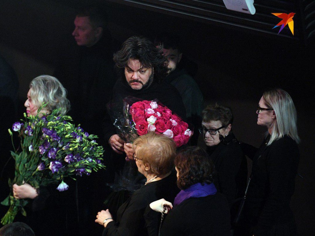 В Москве попрощались с Галиной Волчек: фото с траурной церемонии