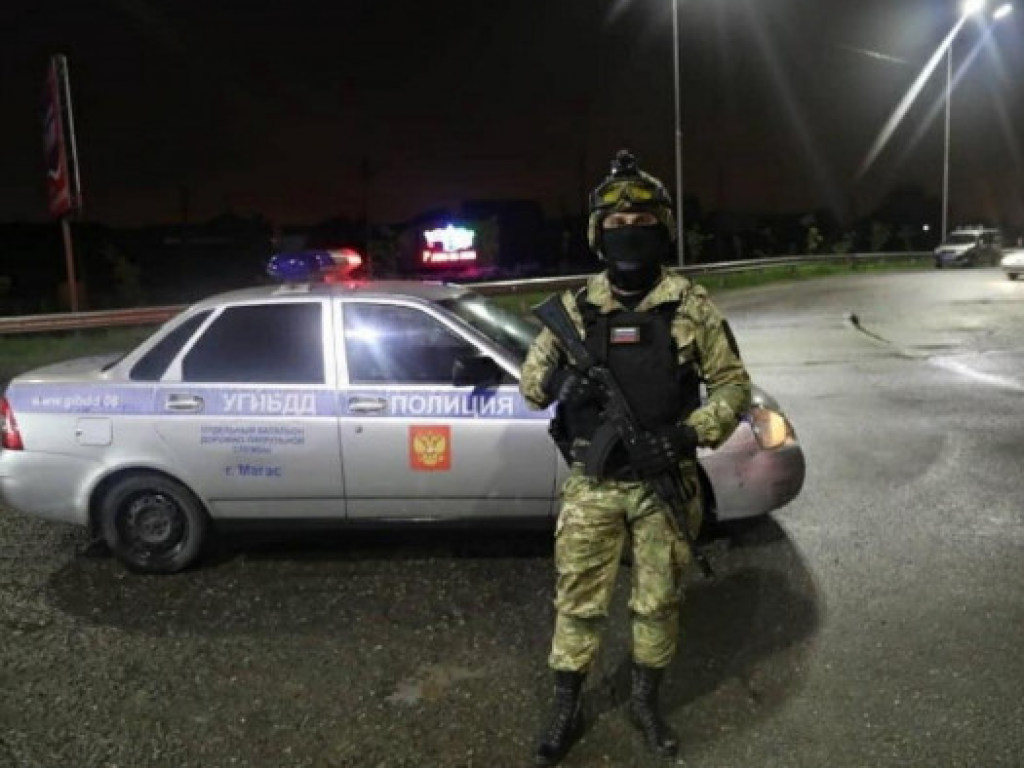 В РФ напали на пост ДПС: есть убитые и раненые