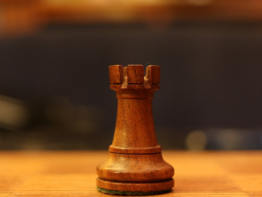 Канадские ученые обнаружили саму древнюю шахматную фигуру в мире (ФОТО)