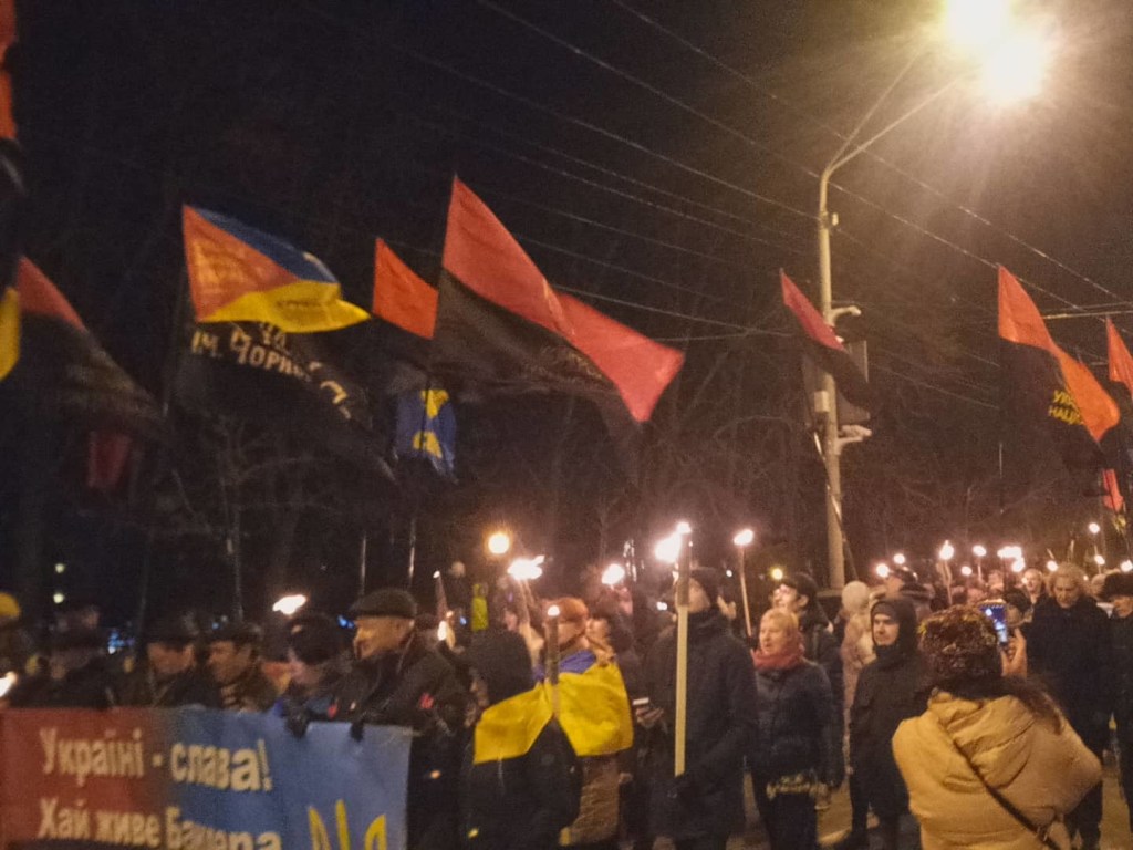 У украинского общества с националистами начинает ассоциироваться криминал &#8212; политолог