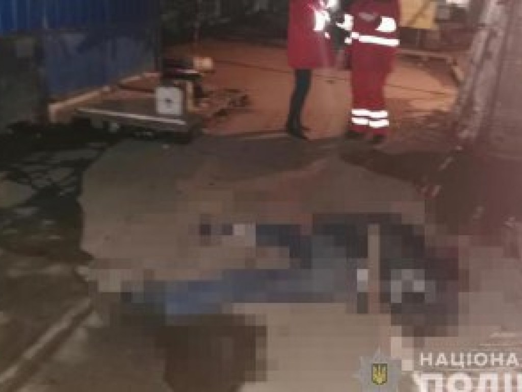 На Днепропетровщине трое пьяных парней до смерти избили охранника рынка (ФОТО)