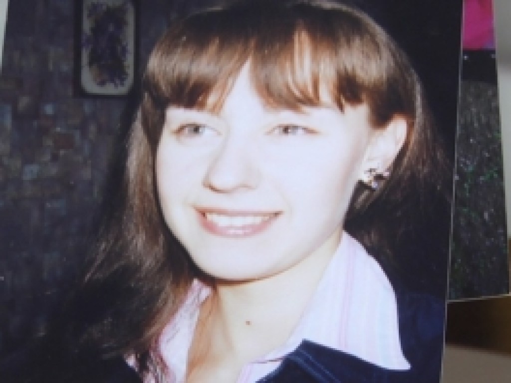 Смерть молодой женщины на остановке в Запорожье: всплыли шокирующие факты трагедии