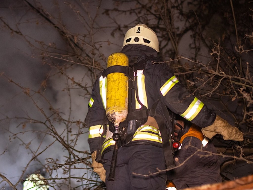 Трое погибших: В селе под Киевом в дачном доме произошел пожар (ФОТО)